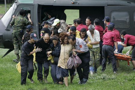Taiwan mudslide may have buried 600 villagers