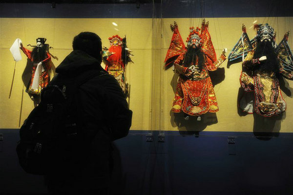 中國美術(shù)館呈獻“偶人世界——徐竹初木偶雕刻作品捐贈展”