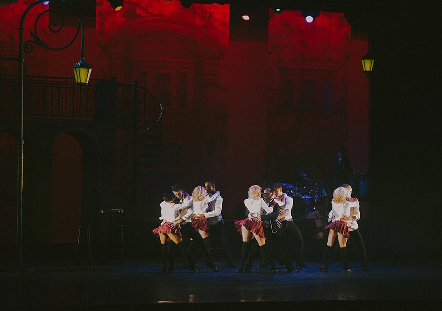 'Burn the Floor' thrills its Beijing audience