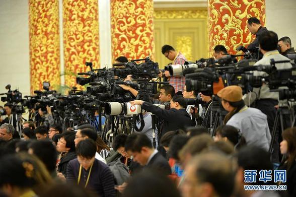 中國共產(chǎn)黨第十八次全國代表大會(huì)首次新聞發(fā)布會(huì)在京舉行