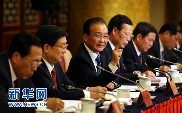 溫家寶：把中國(guó)特色社會(huì)主義事業(yè)繼續(xù)推向前進(jìn)