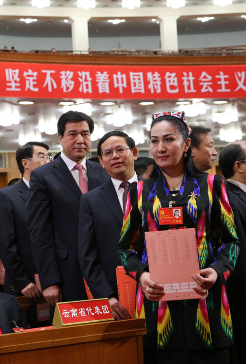 組圖：十八大代表投票選舉中央委員會委員、候補委員和中央紀律檢查委員會委員