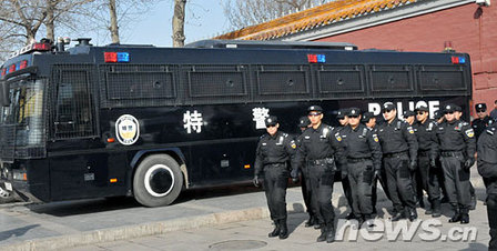北京警方動(dòng)員70萬(wàn)保衛(wèi)力量確保和諧兩會(huì)