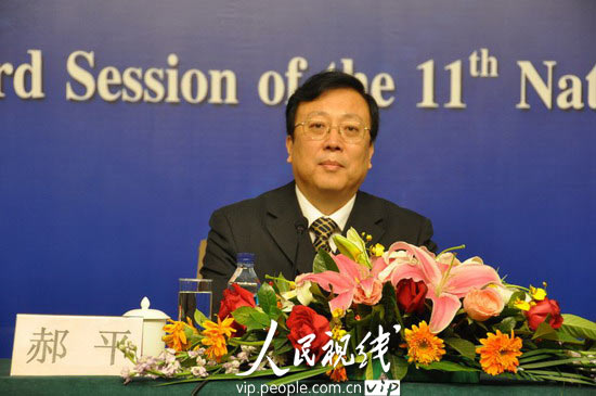 教育部：切實(shí)提高教師待遇 工資水平不低于公務(wù)員