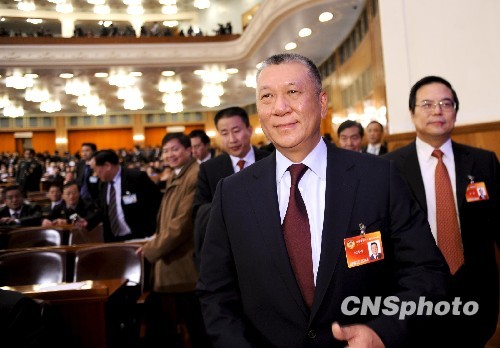 何厚鏵：當(dāng)選政協(xié)副主席感到光榮及責(zé)任重大
