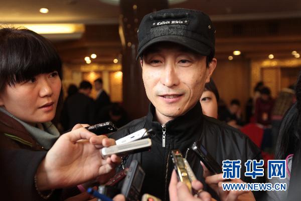 兩會(huì)記者采訪忙
