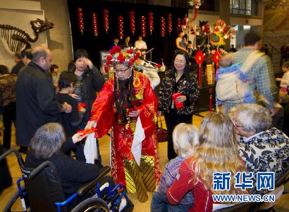 加拿大安大略皇家博物館辦廟會(huì)迎春節(jié)