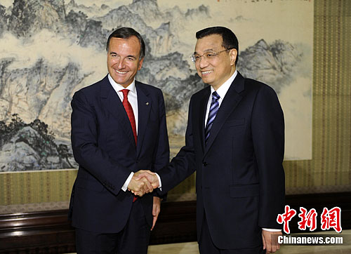 李克強(qiáng)會(huì)見意大利外長(zhǎng)