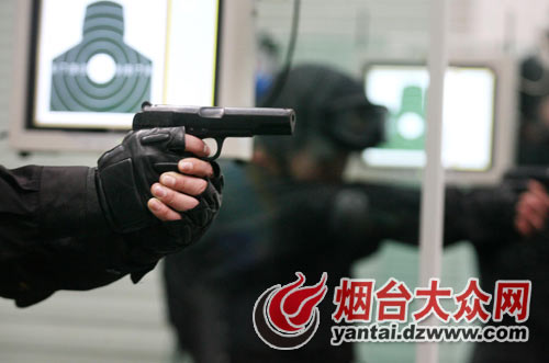 煙臺(tái)武警苦練硬功 為海陽(yáng)亞沙會(huì)保駕護(hù)航