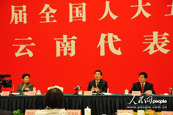 秦光榮：深入群眾魚(yú)得水 脫離群眾樹(shù)斷根