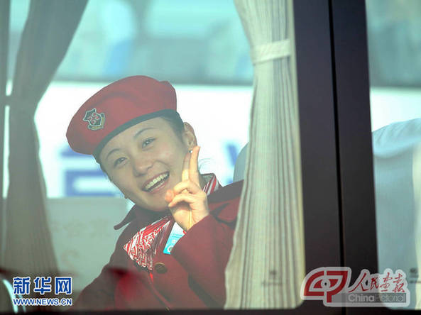兩會(huì)廣角鏡：廣場(chǎng)上的捕捉鏡頭