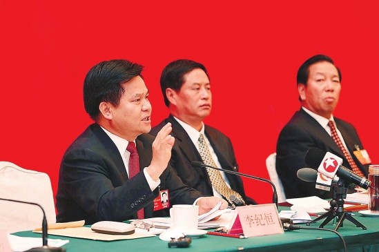 兩會看點：部長公開道歉 多地新省長亮相回應(yīng)熱點