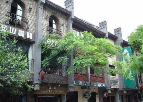 獨(dú)具旅游特色的十條街 來西安必逛