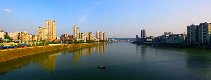 內(nèi)江城市建設(shè)新景（沱江沿岸景觀）