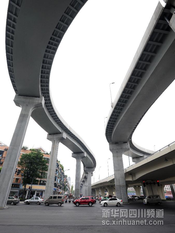 成都新二環(huán)通車(chē)試運(yùn)行