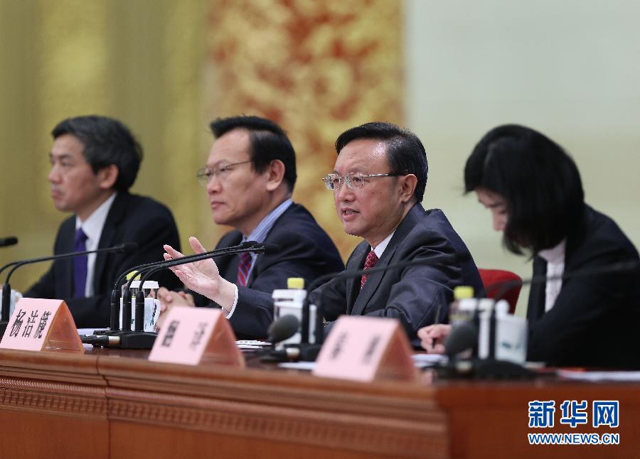 外交部長(zhǎng)楊潔篪答記者問(wèn)