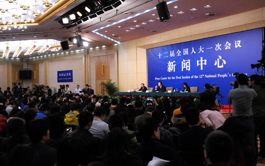 《國務院機構(gòu)改革和職能轉(zhuǎn)變方案》有關(guān)內(nèi)容和考慮答記者問