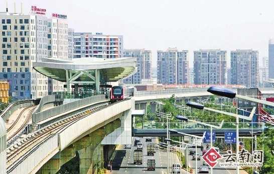 昆明地鐵開(kāi)到呈貢 1、2號(hào)線列車首發(fā)