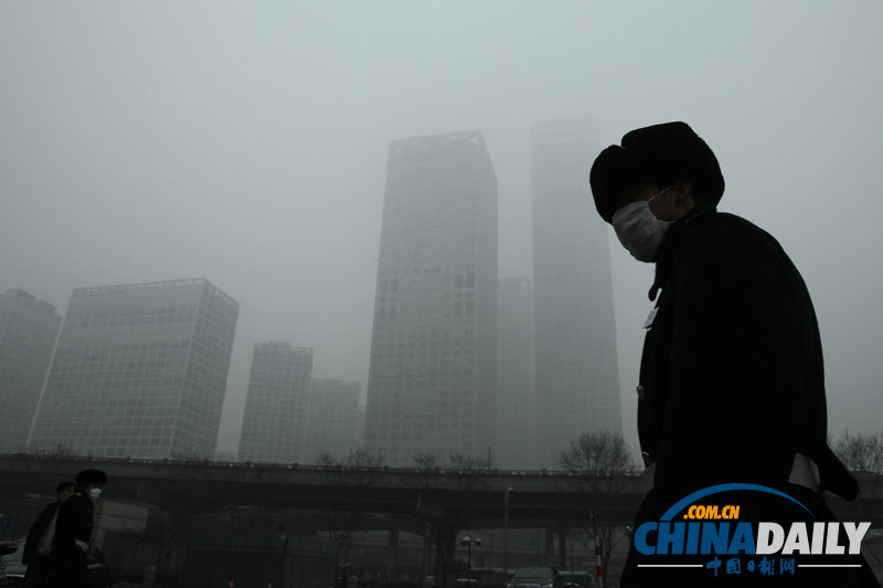 北京再次遭遇霧霾天氣