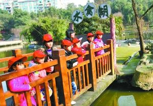 “真希望每年都像這樣過(guò)新年”(圖)