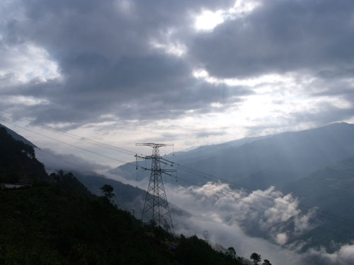 走進(jìn)云南華能小灣水電站(組圖)