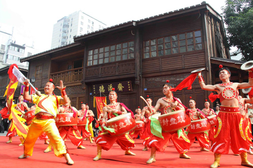 海峽兩岸民間藝術(shù)嘉年華架起文化交流新平臺(tái)