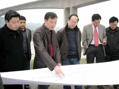 打造經(jīng)濟強縣 促進民生工程
