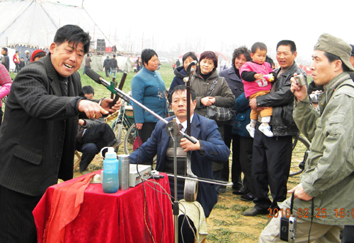 河南寶豐：七百年的馬街書會(huì)成民間“狂歡節(jié)”