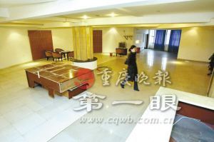 重慶涉黑團伙強迫數(shù)百名婦女賣淫斂財上億元