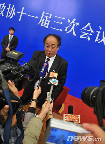 百家媒體云集政協首場新聞發(fā)布會