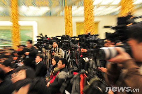 百家媒體云集政協首場新聞發(fā)布會