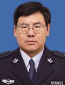 原公安部經(jīng)偵局副局長相懷珠涉賄受審