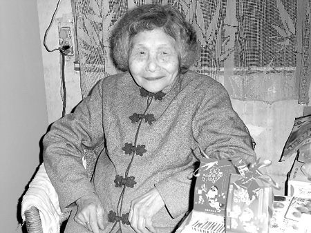 紹興90歲紅娘半個(gè)世紀(jì)撮合兩百對(duì)新人