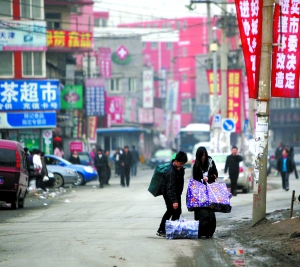 北京唐家?guī)X面臨拆遷 大量蟻族依依不舍搬離