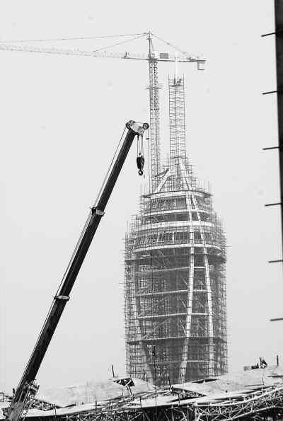 ?？诓鸪龢?biāo)志建筑 耗資3000萬(wàn)建成僅10年