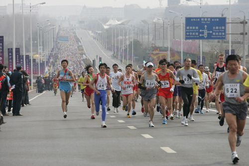 2010大連國際馬拉松賽開賽