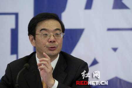 我國部分省級黨政一把手調整 絕大多數(shù)為“50”后