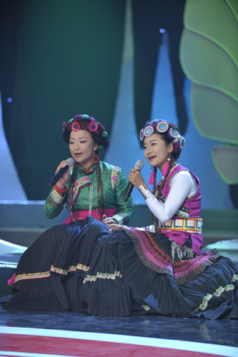 納西姐妹演唱《嫁女調(diào)》 獲全國第十五屆群星獎
