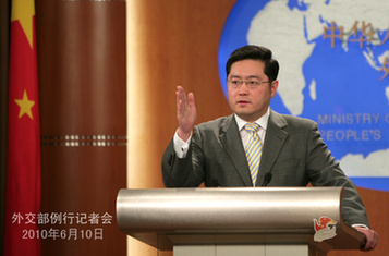 秦剛就伊核、中國記者遭搶劫等答問
