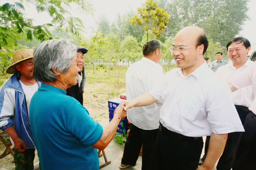 河南永城：敬老愛(ài)老“永城模式”讓夕陽(yáng)分外紅