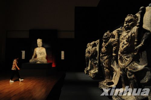 中國(guó)河南文物精品展在日舉行