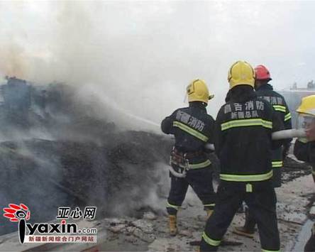 五家渠番茄制品公司大火 消防官兵保護(hù)千萬(wàn)元財(cái)產(chǎn)