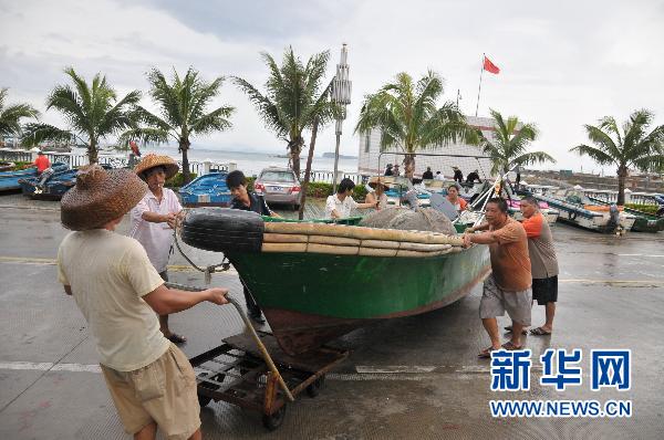 臺(tái)風(fēng)“燦都”已在廣東吳川登陸 預(yù)計(jì)今晚進(jìn)入廣西