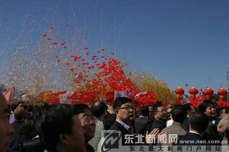 沈陽地鐵一號線通車跨進(jìn)地鐵時代(組圖)
