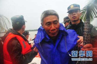 海南：1160多個(gè)村莊受淹 緊急轉(zhuǎn)移21萬余人