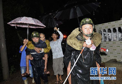 海南大范圍強降水持續(xù) 緊急轉(zhuǎn)移群眾10萬余人