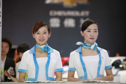 中國(guó)模特收入大揭秘 頂級(jí)車模每分鐘賺10元(圖)