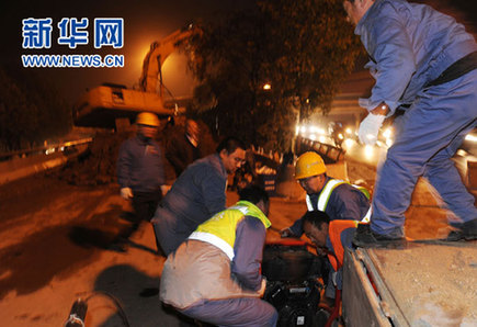 鄭州水廠主管道發(fā)生爆裂 西南部停水80萬(wàn)人受影響