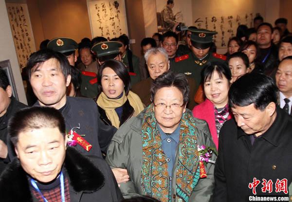 中國各地紀(jì)念毛澤東誕辰117周年