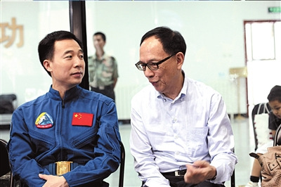 主創(chuàng)揭秘國家形象片：800個(gè)抓拍畫面講述真實(shí)中國